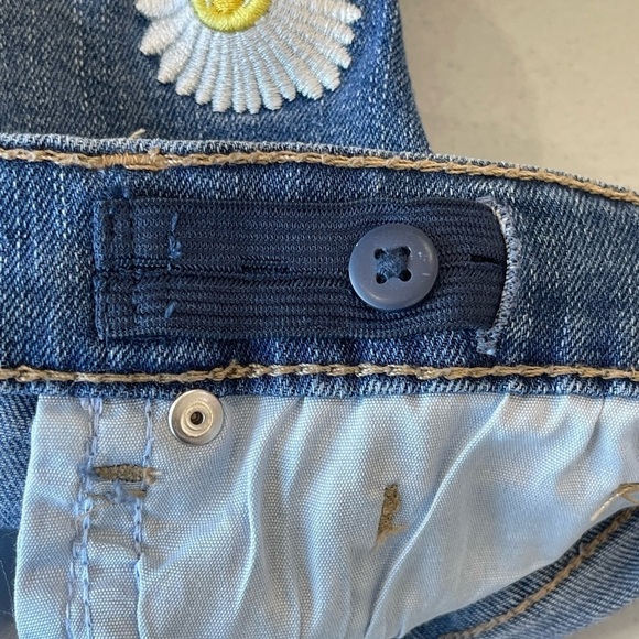 Jordache embroidered flower design adjustable waist shorts size 16 daisy denim - Picture 6 of 17